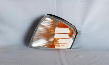 TYC 18592400 Turn Signal / Parking Light Assembly product image 2 of 2