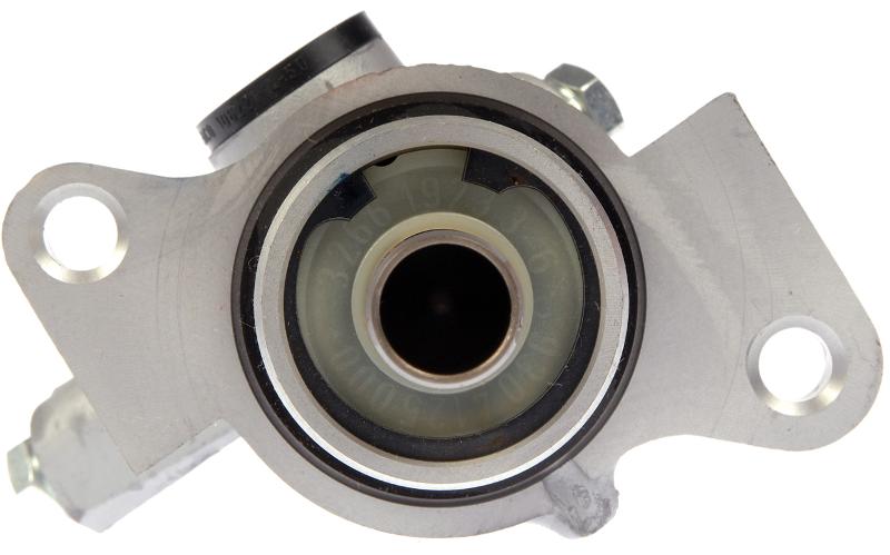 Dorman M630173 Brake Master Cylinder product image 2 of 4