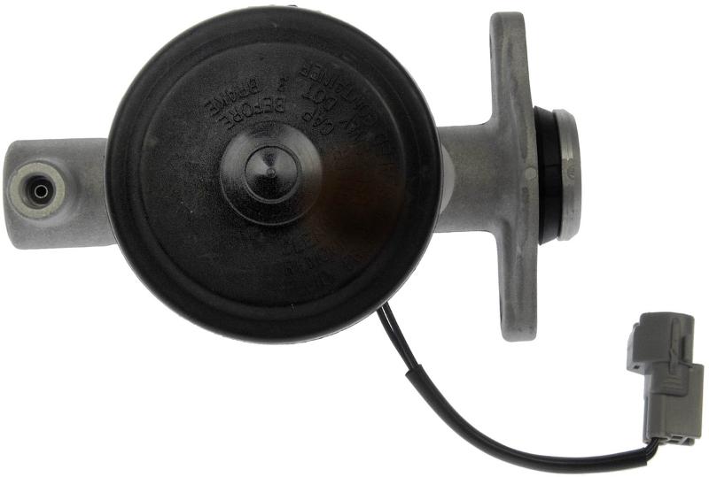 Dorman M390030 Brake Master Cylinder product image 3 of 4