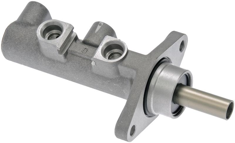 Dorman M630780 Brake Master Cylinder product image 2 of 4