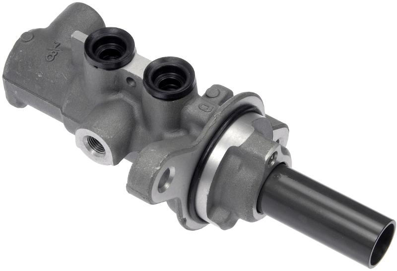Dorman M630580 Brake Master Cylinder product image 3 of 4