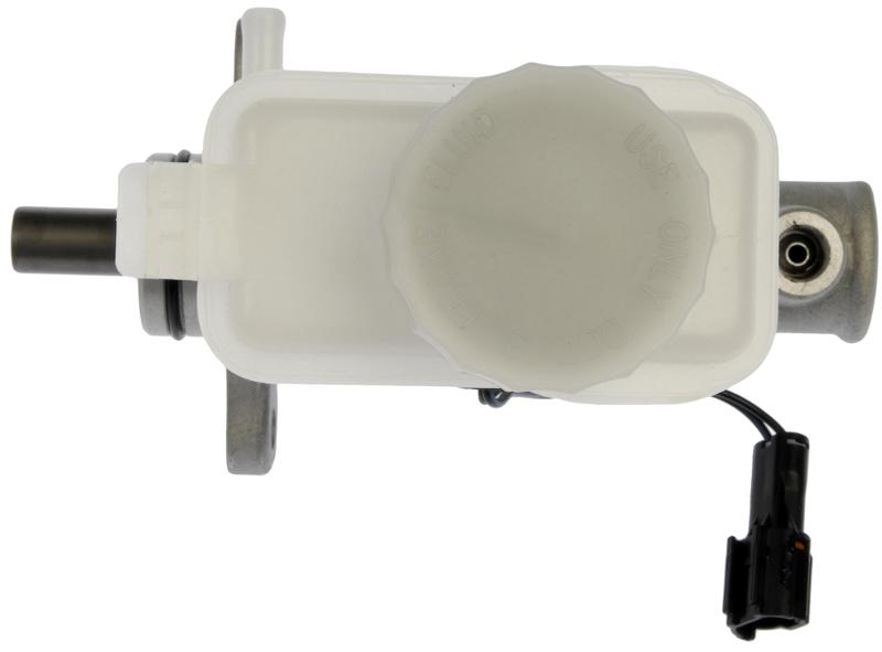 Dorman M630635 Brake Master Cylinder product image 2 of 4