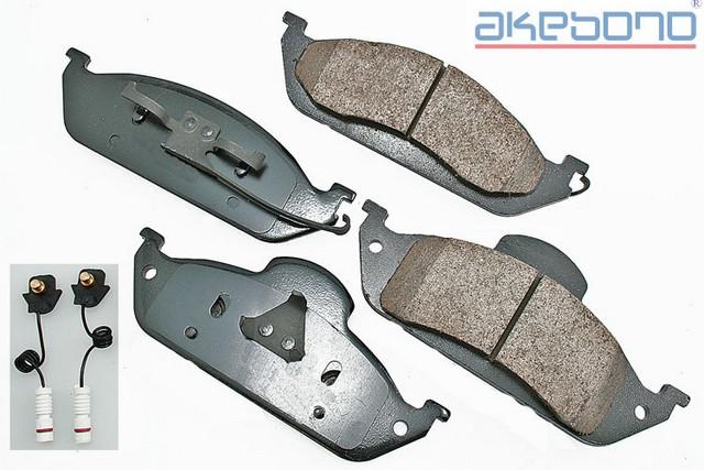 Akebono EUR760 Disc Brake Pad product image 1 of 1
