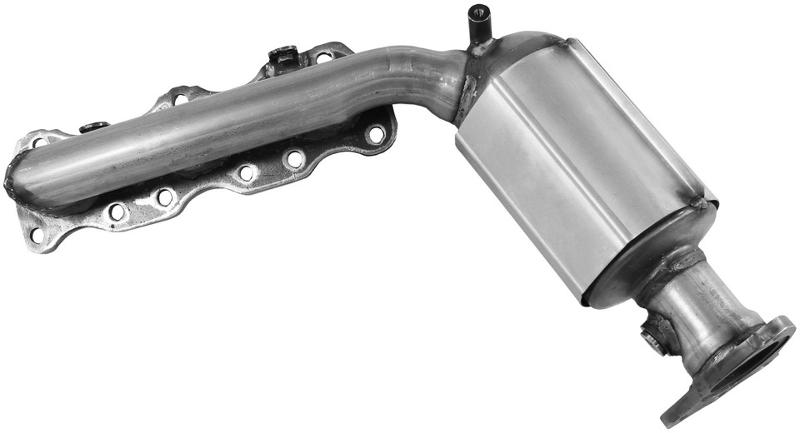 Walker Exhaust 16674 Exhaust Manifold with Integrated Catalytic Converter product image 1 of 1
