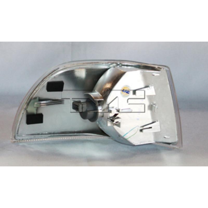 TYC 18528000 Turn Signal / Parking Light Assembly product image 1 of 2