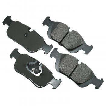 Akebono EUR558 Disc Brake Pad product image 1 of 1