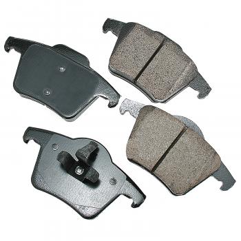 Akebono EUR980 Disc Brake Pad product image 1 of 1