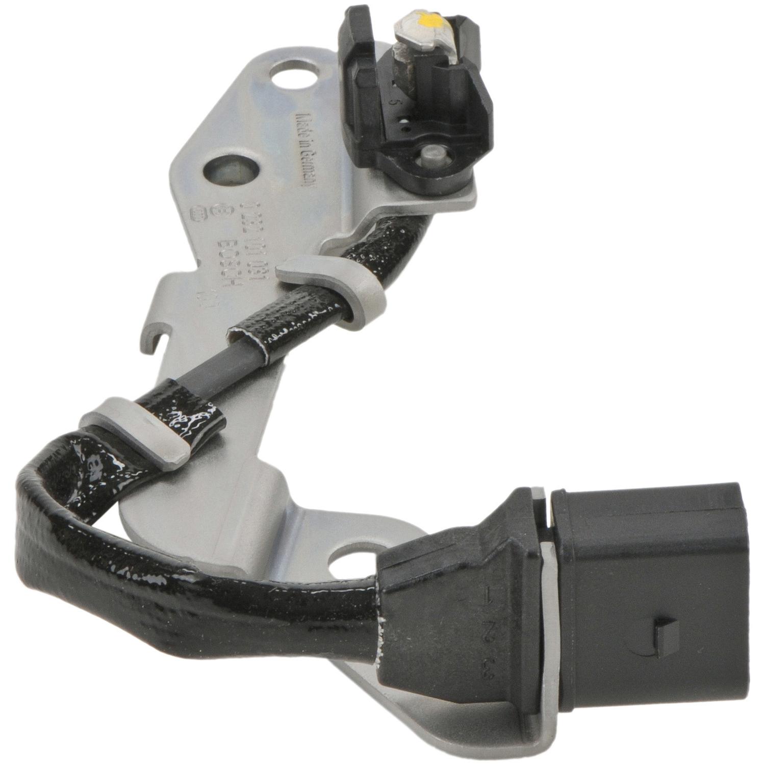 Bosch 0232101031 - Engine Camshaft Position Sensor Bosch 0232101031 Engine Camshaft Position Sensor product image 5 of 5