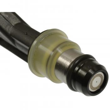 BWD 67925 - Fuel Injector BWD 67925 Fuel Injector product image 1 of 3