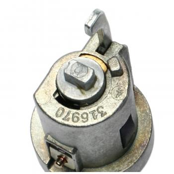 BWD CS1028L Ignition Lock Cylinder product image 1 of 3