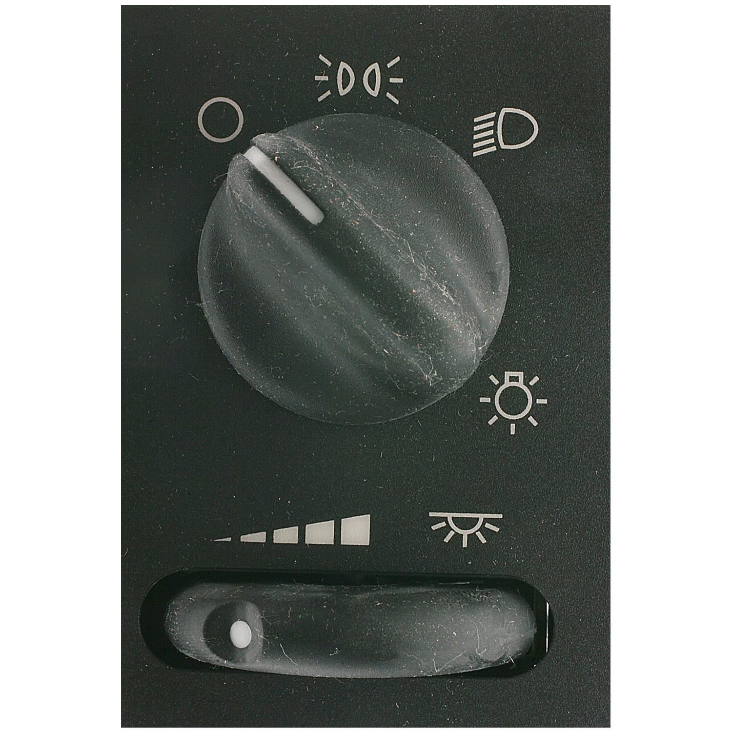 BWD HL147 - Headlight Switch BWD HL147 Headlight Switch product image 1 of 3