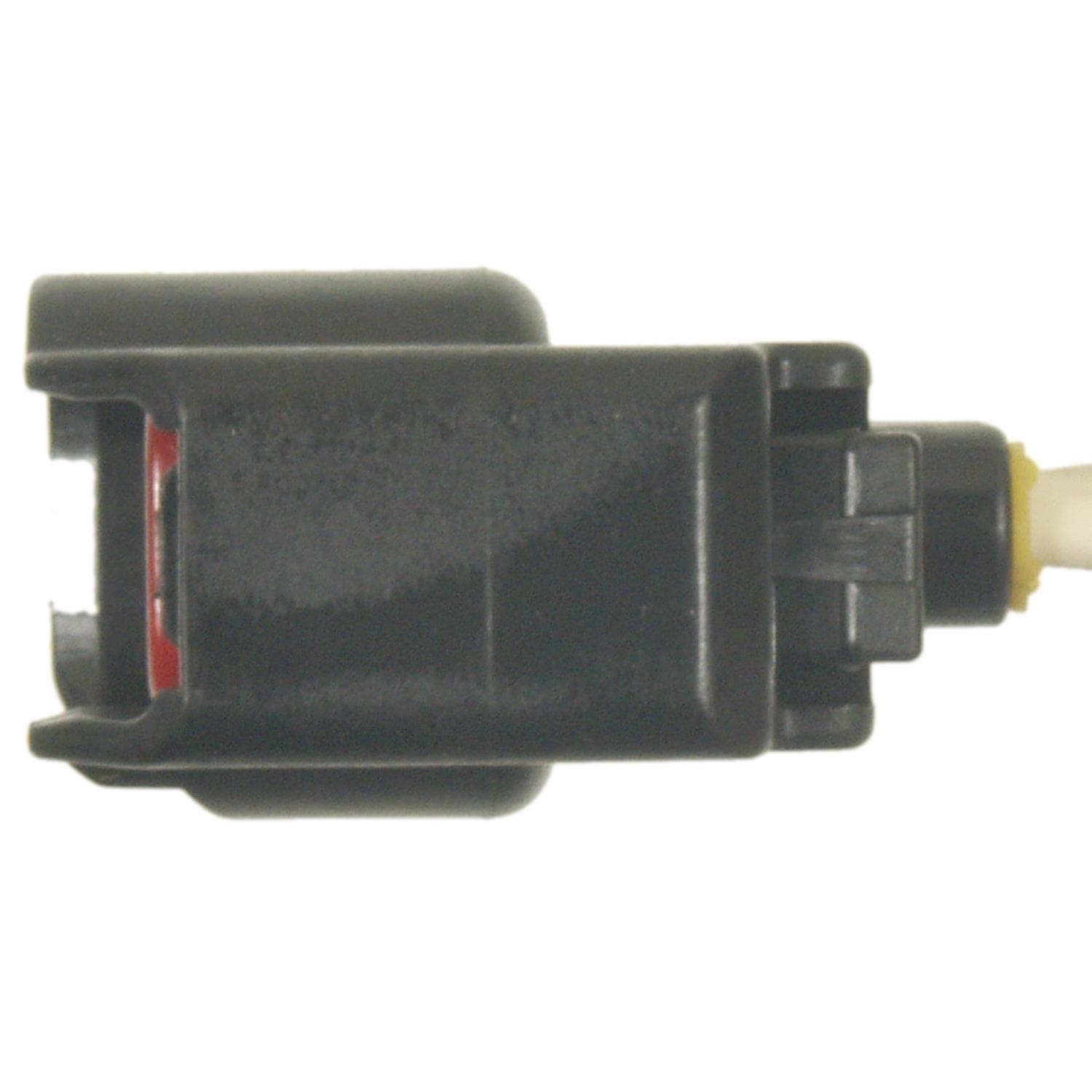 BWD PT1035 - Horn Connector BWD PT1035 Engine Auxiliary Water Pump Connector product image 3 of 3
