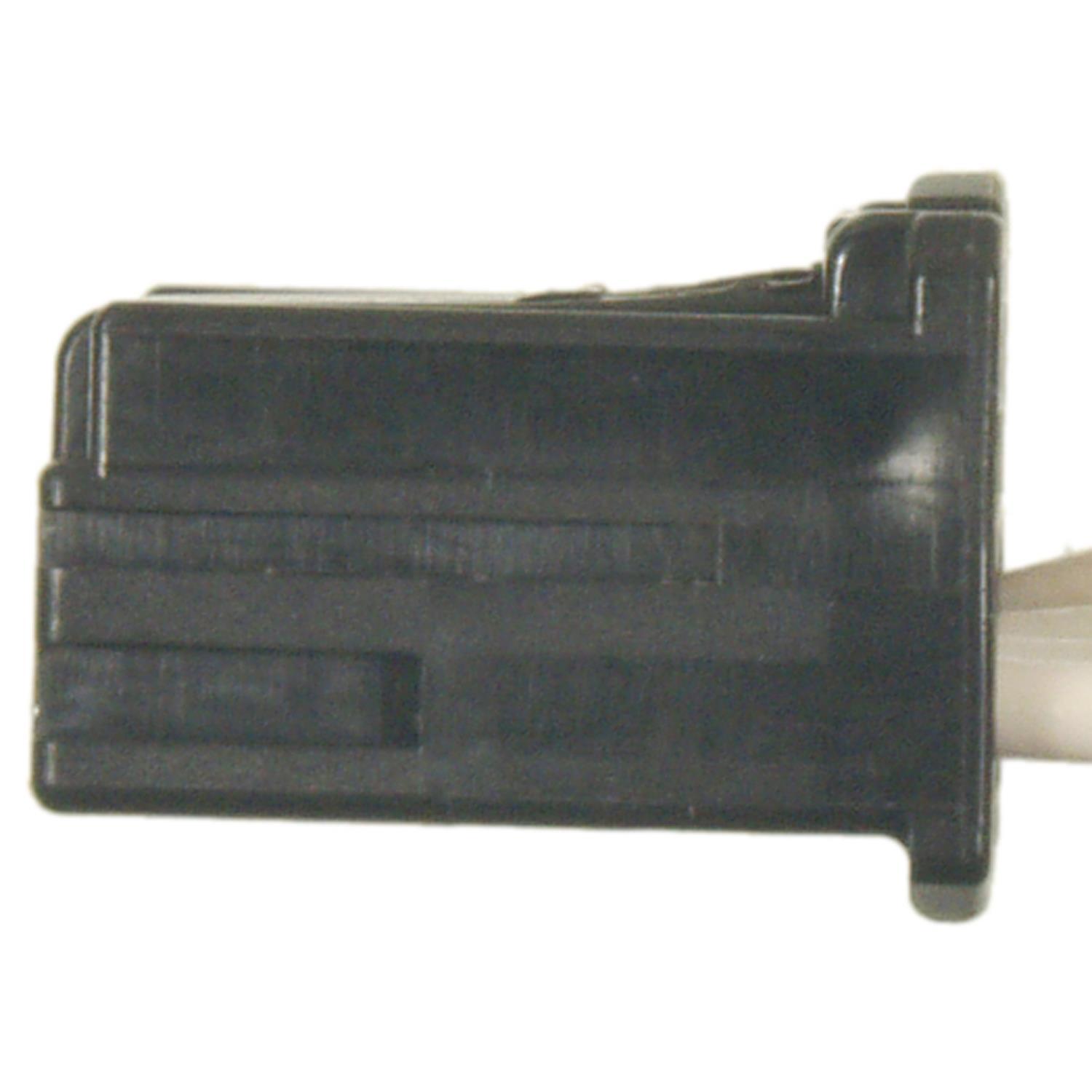 BWD PT1076 - Trunk Lid Release Switch Connector BWD PT1076 Keyless Entry Module Connector product image 3 of 3