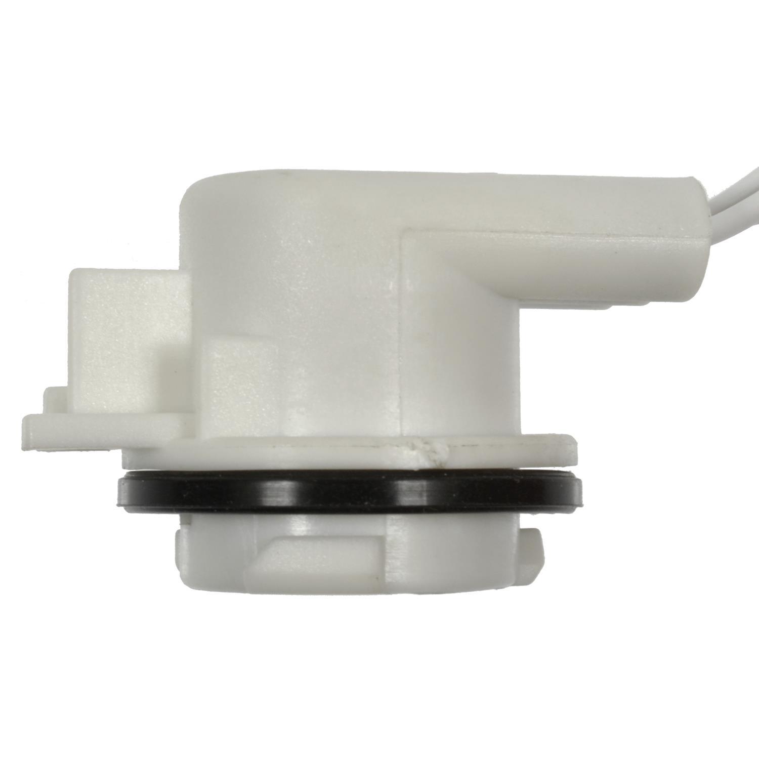 BWD PT1224 - Parking Light Bulb Socket BWD PT1224 Back Up Light Socket product image 1 of 7