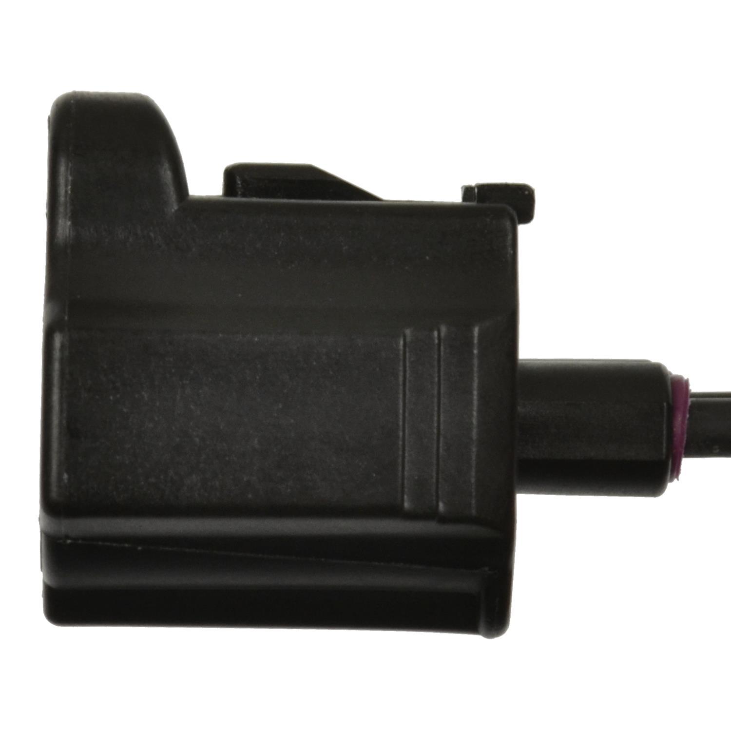 BWD PT2022 EGR Solenoid Valve Connector product image 1 of 3