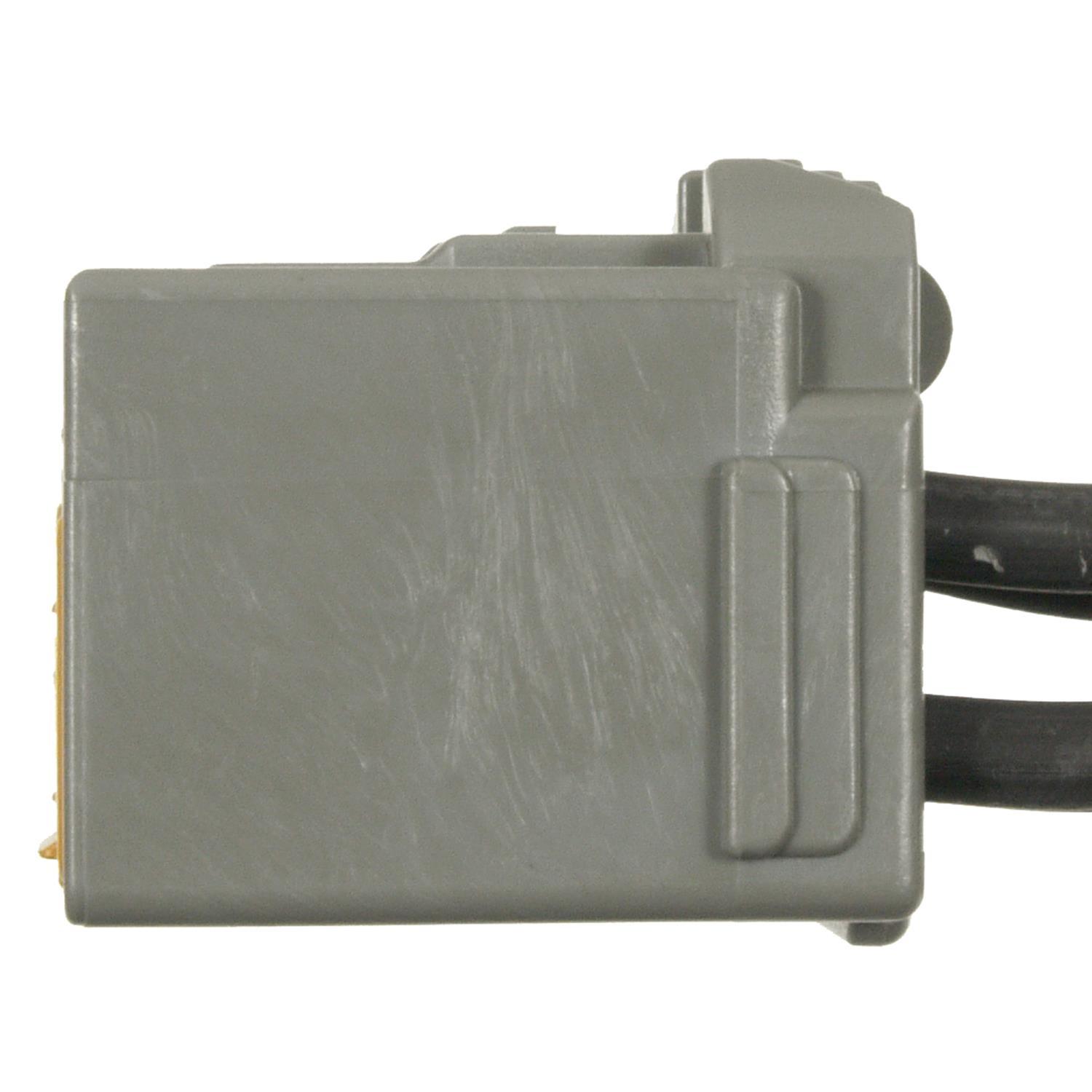 BWD PT2080 - A/C Compressor Cut-Out Switch Harness Connector BWD PT2080 A/C Compressor Cut-Out Switch Harness Connector product image 1 of 3