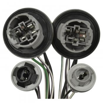 BWD PT2123 Brake / Tail / Turn Signal Light Connector product image 1 of 3