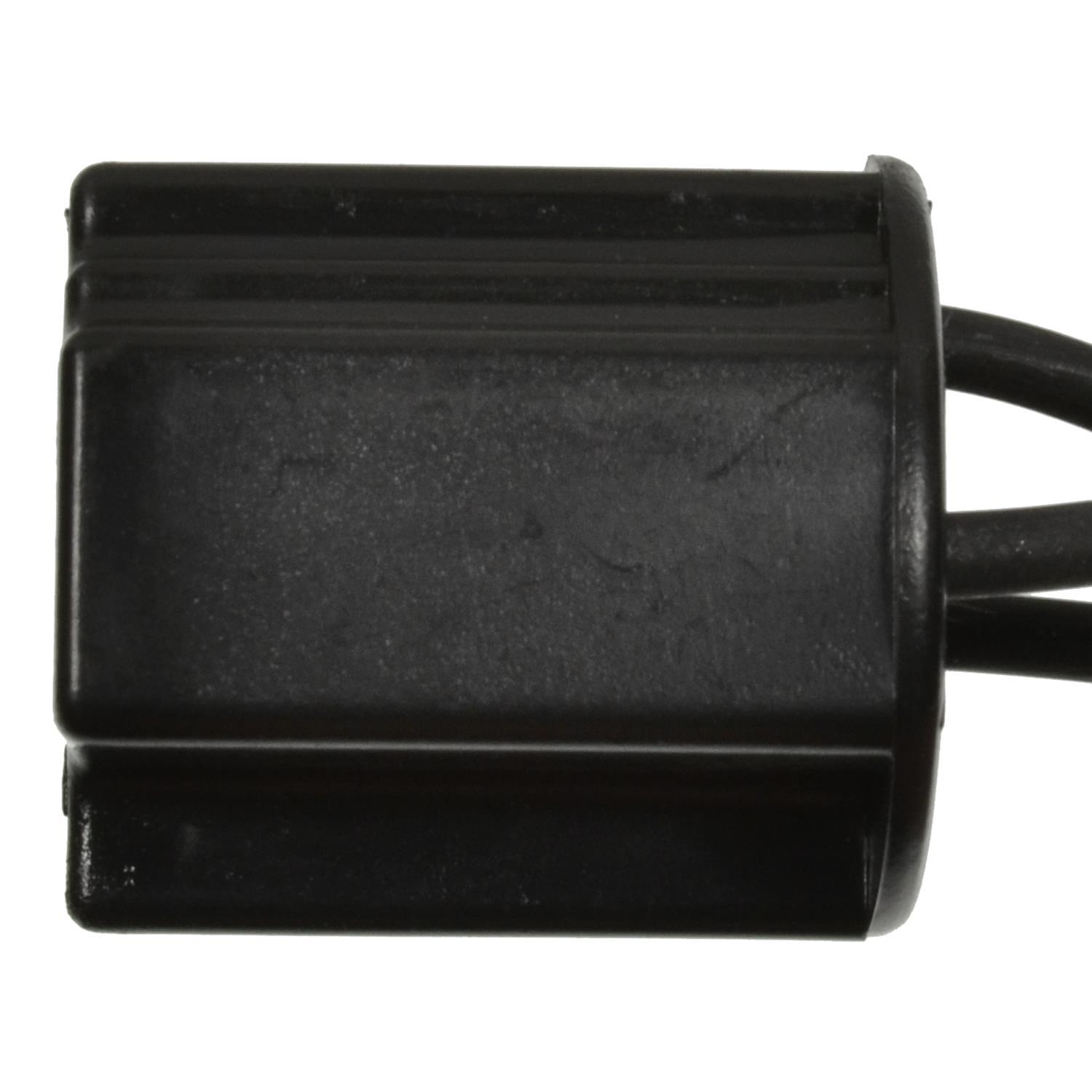 BWD PT2214 - Headlight Connector BWD PT2214 Hazard Warning Flasher Connector product image 1 of 3