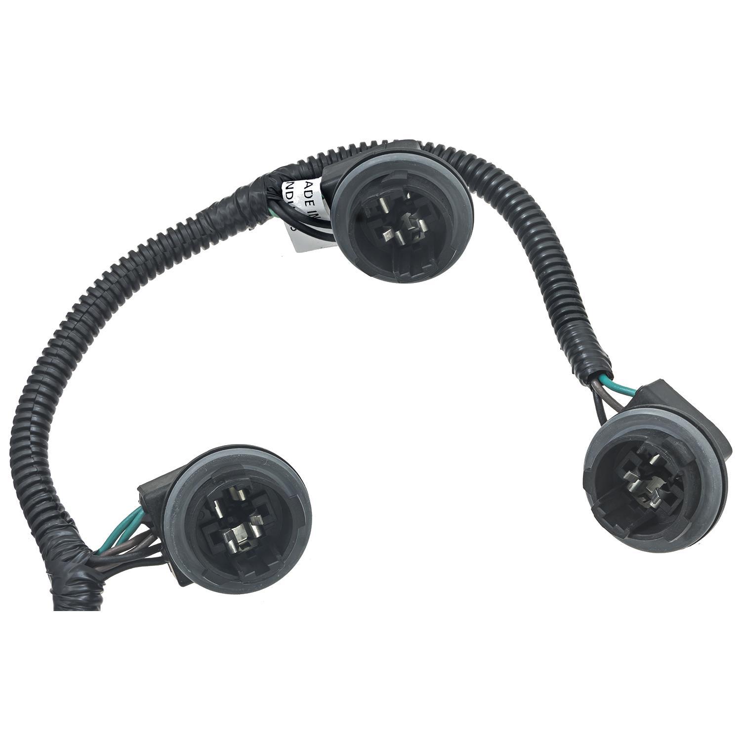 BWD PT2369 - Tail Lamp Socket BWD PT2369 A/C Compressor Cut-Out Switch Harness Connector product image 5 of 12
