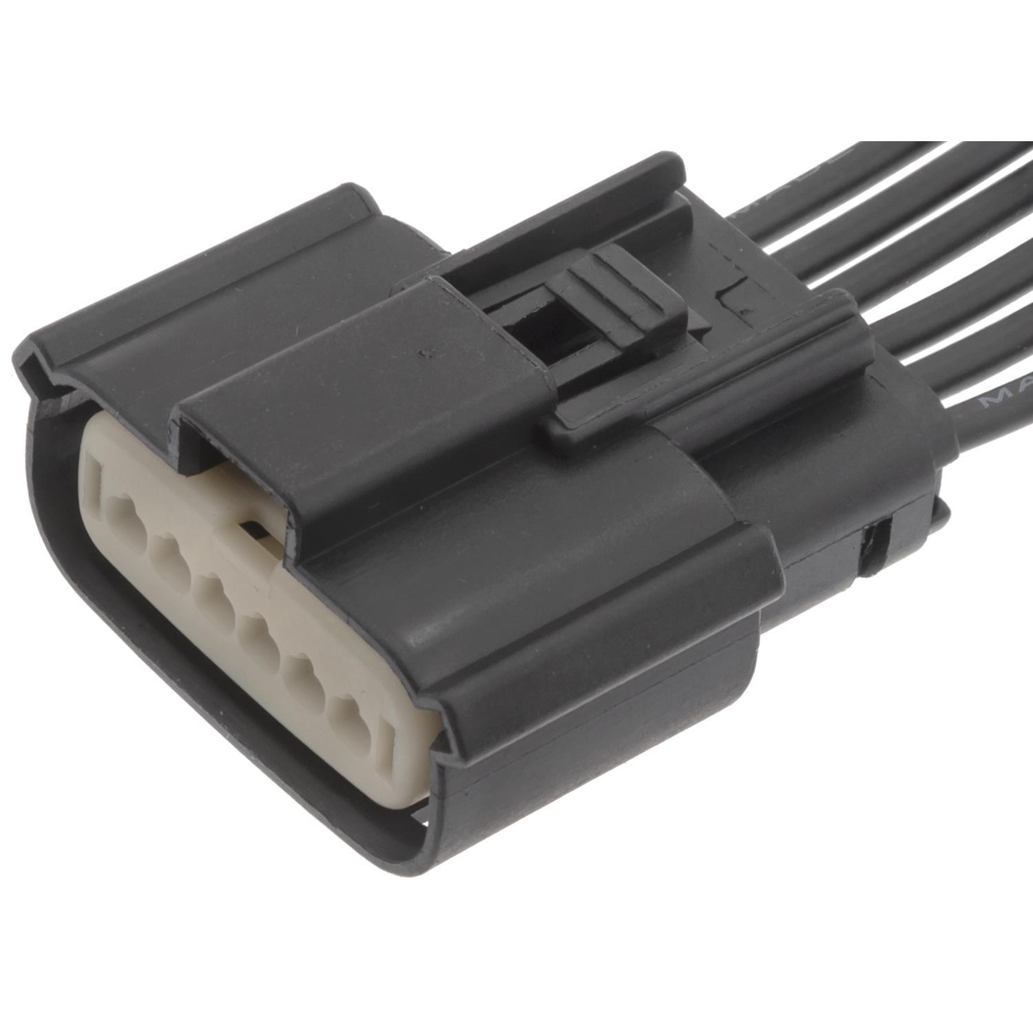 BWD PT3028 - Engine Cooling Fan Motor Connector BWD PT3028 Daytime Running Light Connector product image 4 of 4