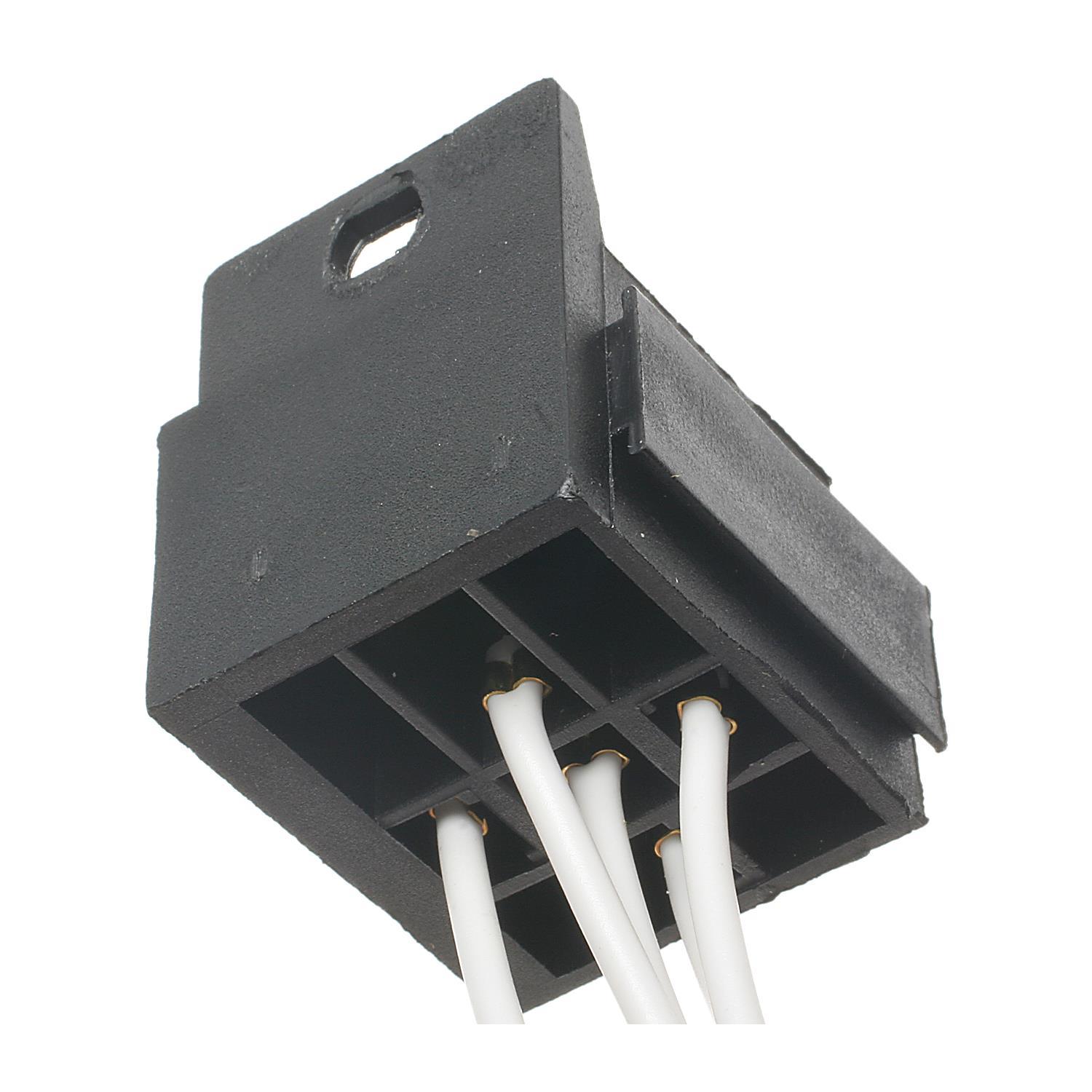 BWD PT5580 A/C Clutch Control Relay Harness Connector product image 1 of 4