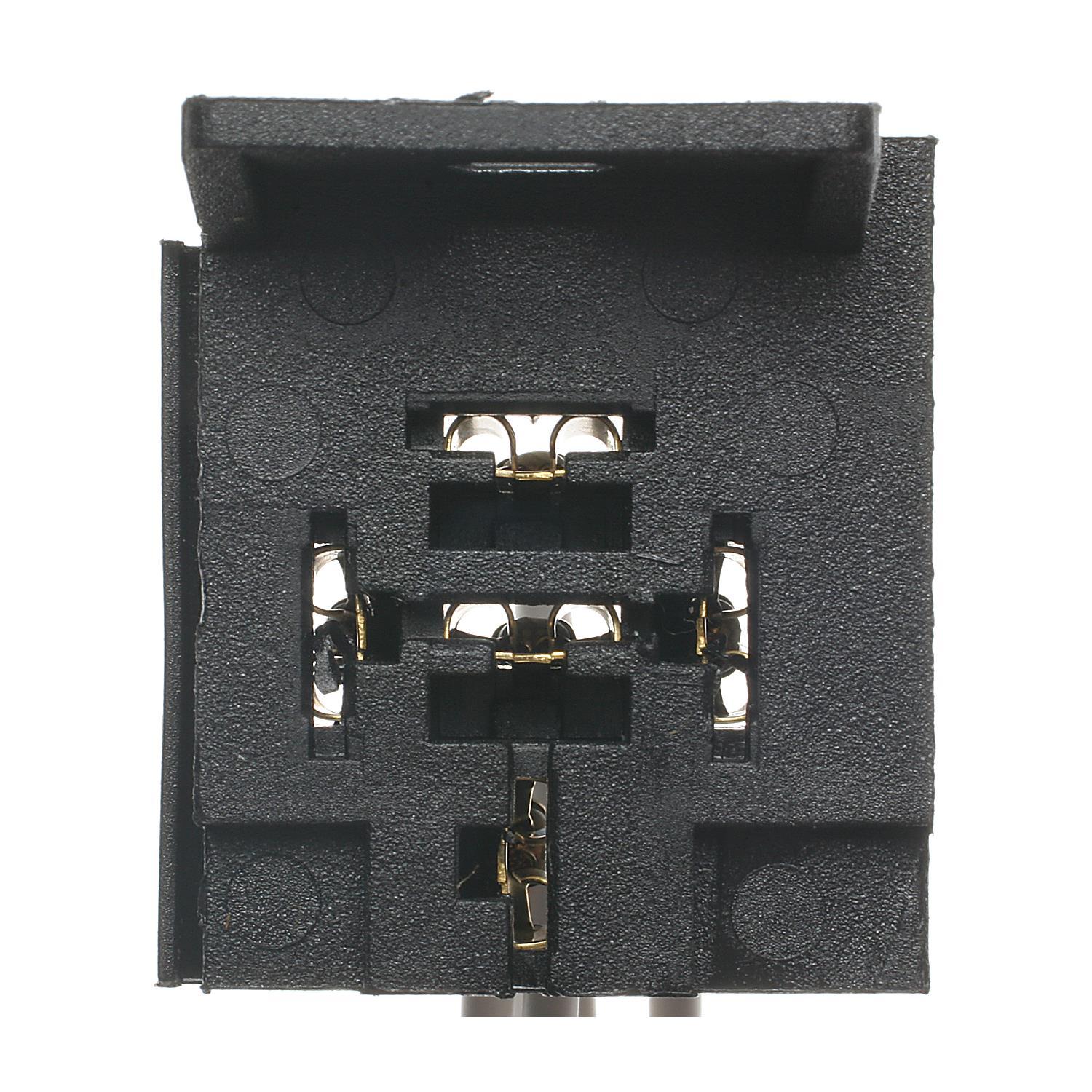 BWD PT5580 A/C Clutch Control Relay Harness Connector product image 3 of 4