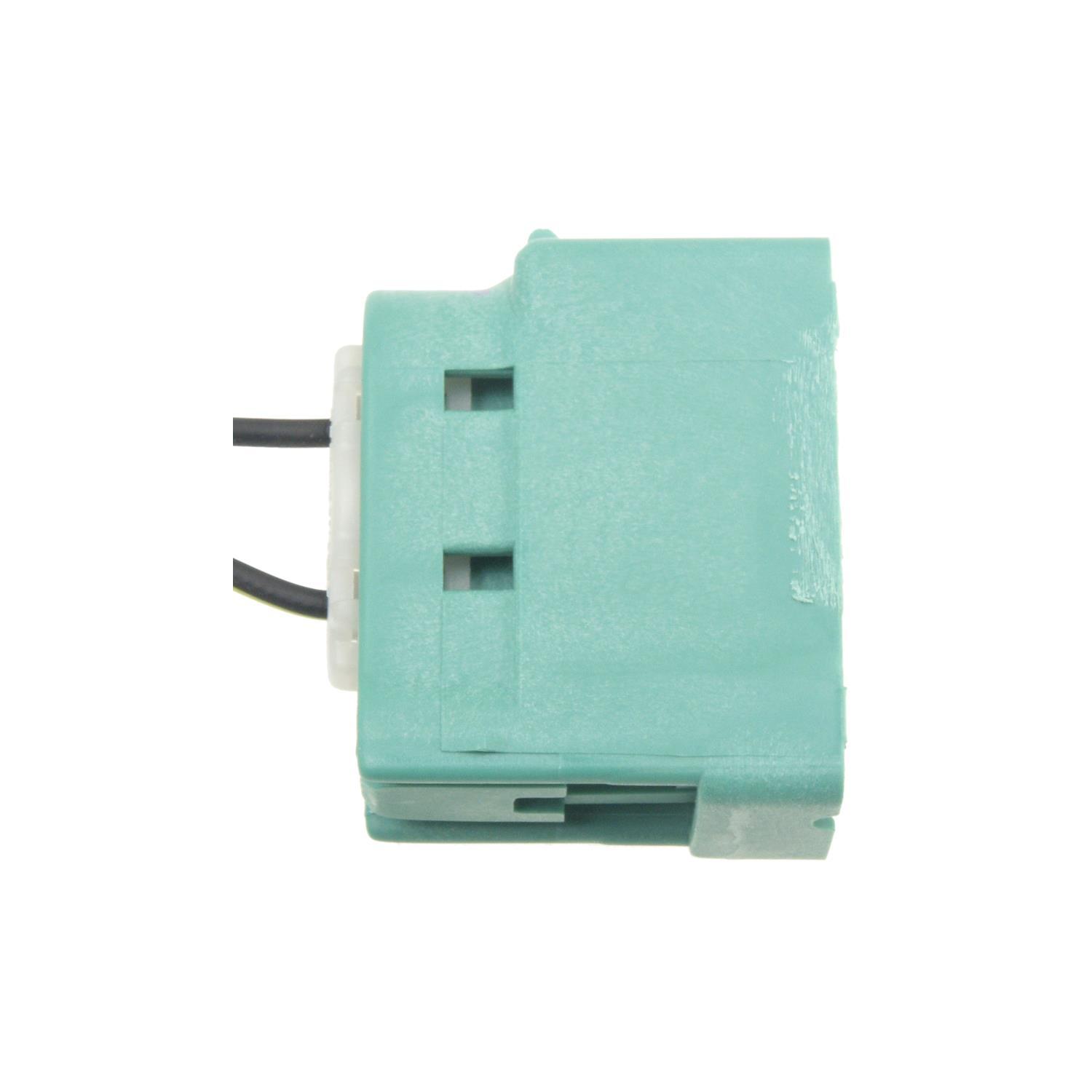 BWD PT5597 - Parking and Turn Signal Light Connector BWD PT5597 Back Up Light Connector product image 1 of 4
