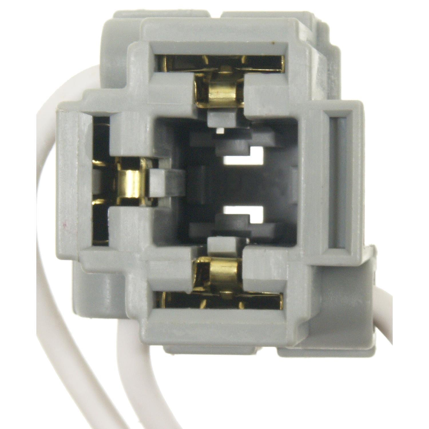BWD PT5824 - Headlight Connector BWD PT5824 Body Wiring Harness Connector product image 1 of 3