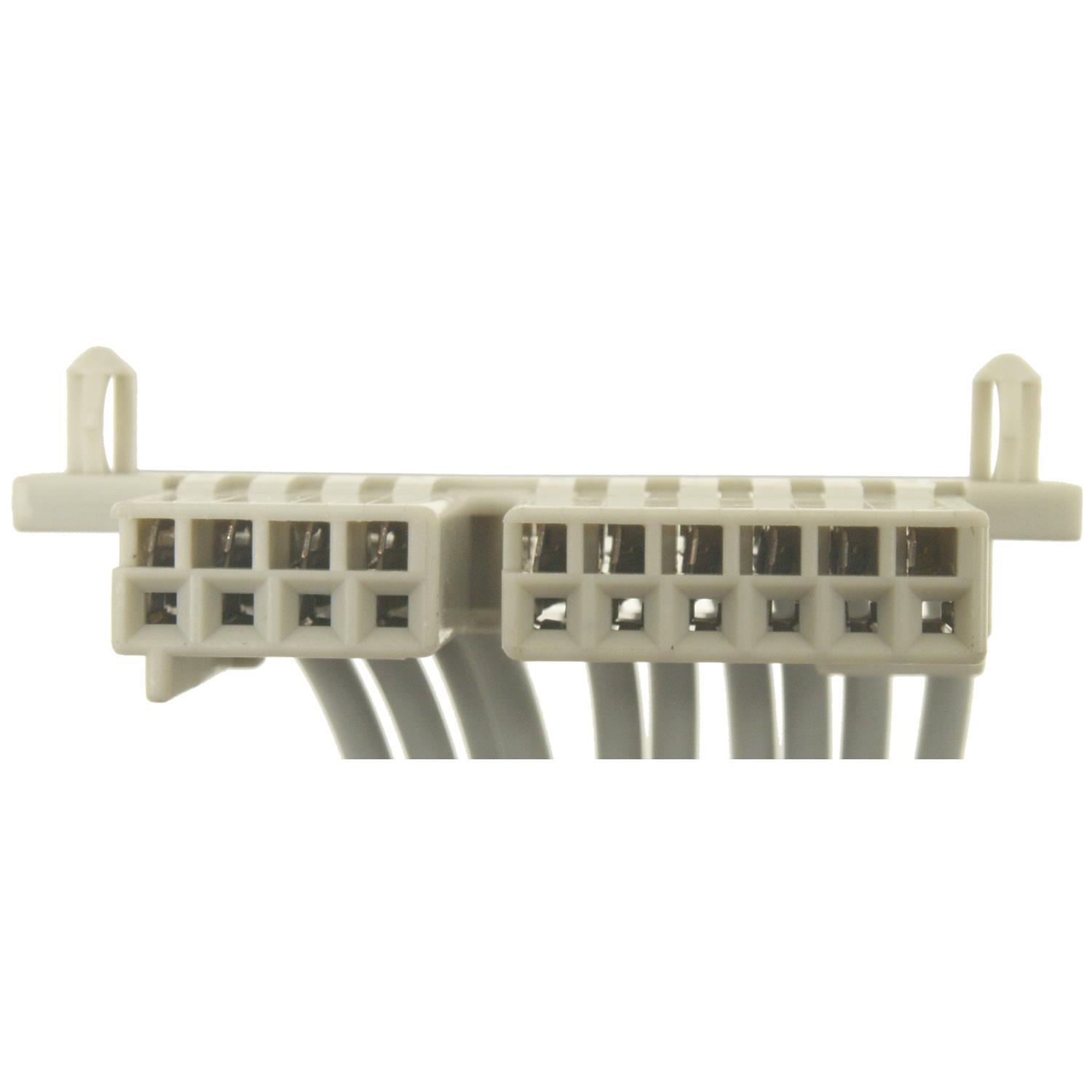 BWD PT643 - Radio Power Connector BWD PT643 4WD Switch Connector product image 1 of 3
