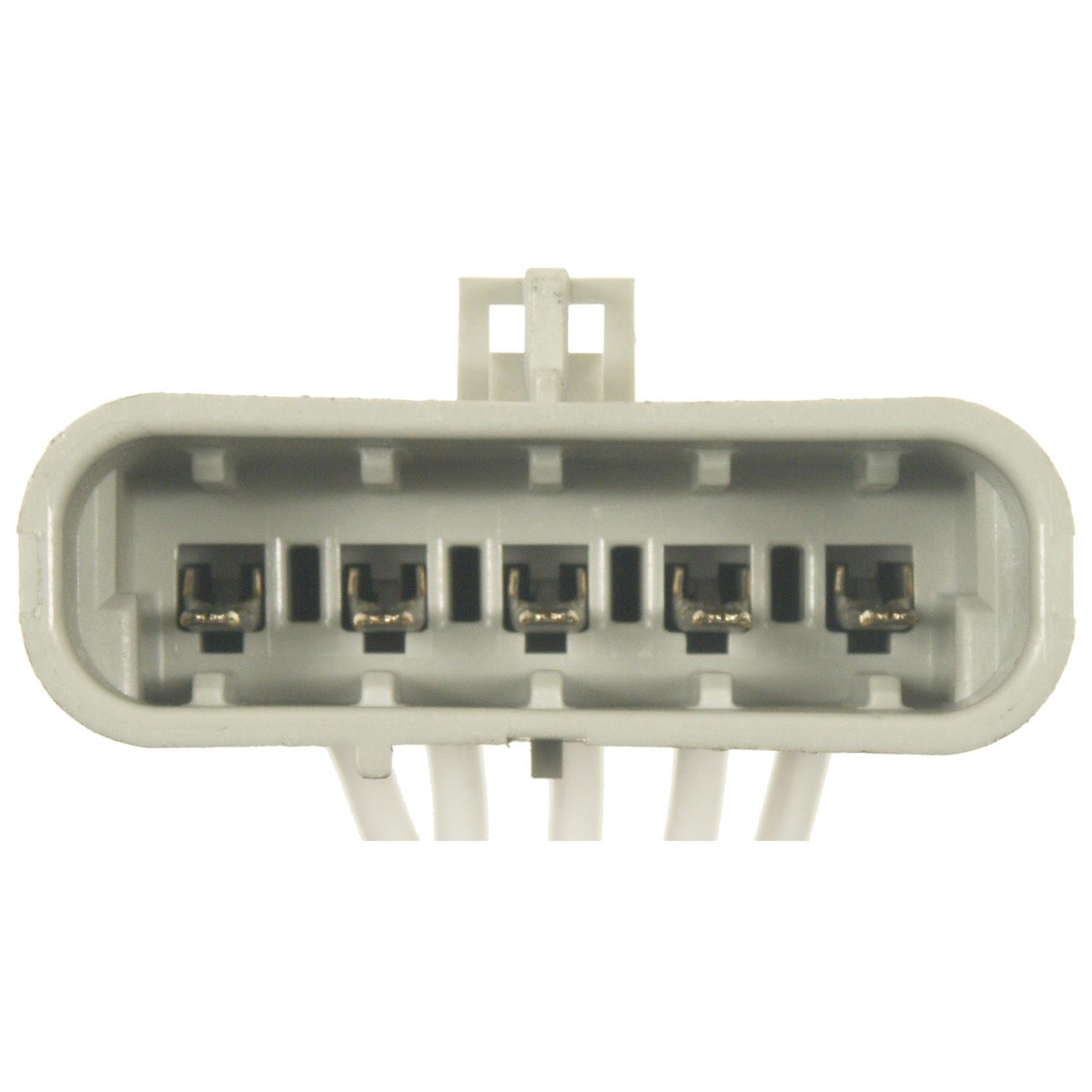 BWD PT686 - Headlight Connector BWD PT686 Body Wiring Harness Connector product image 1 of 3