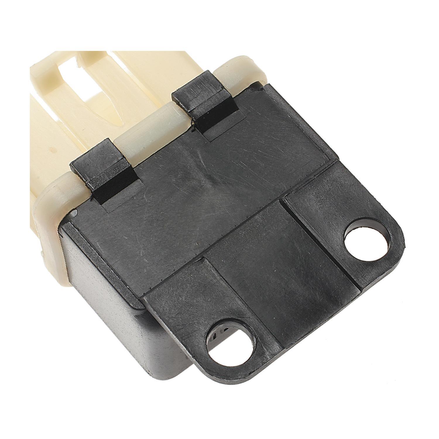 BWD R3009 - Fuel Pump Relay BWD R3009 A/C Clutch Relay product image 3 of 3