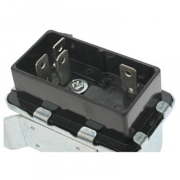BWD R3033 A/C Compressor Clutch Relay product image 2 of 3