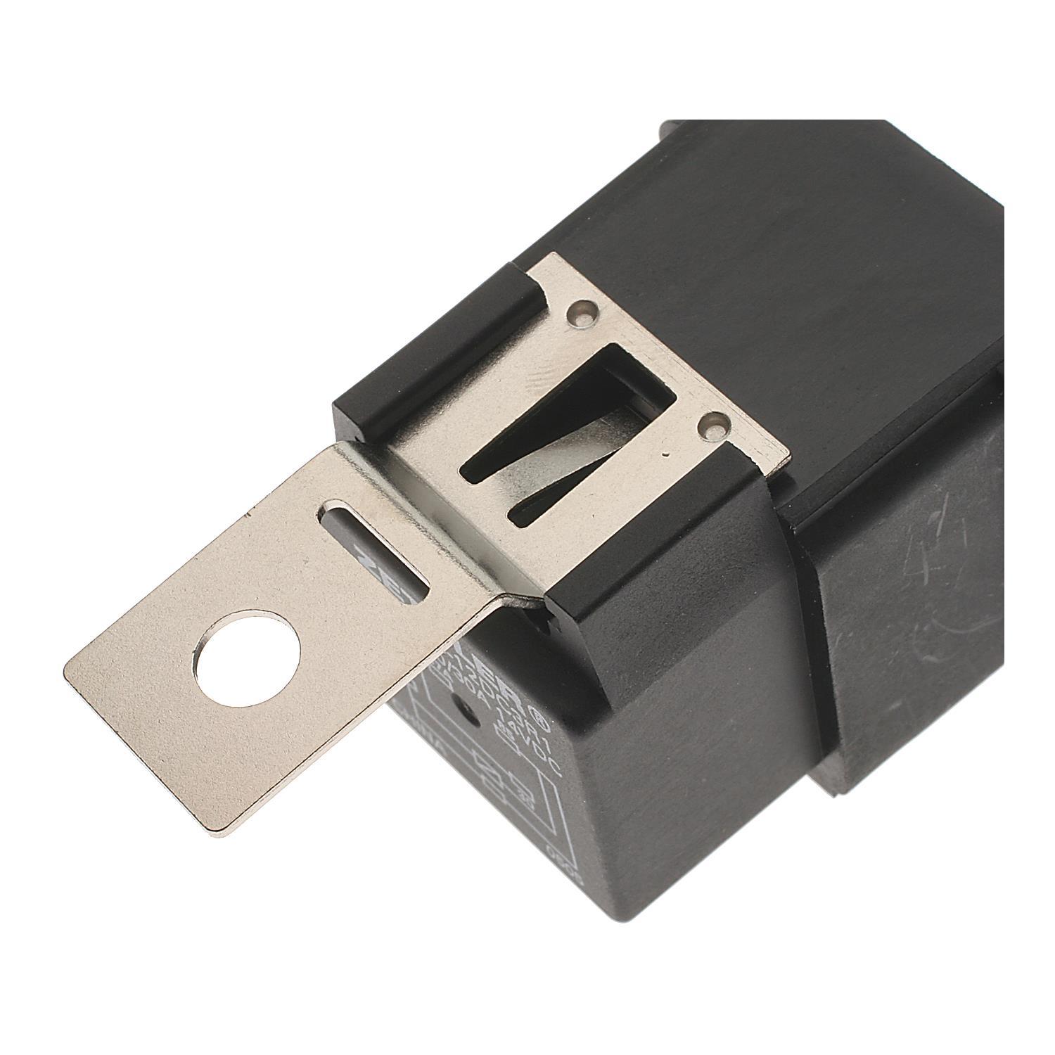 BWD R3093 - Headlight Relay BWD R3093 A/C Compressor Clutch Relay product image 3 of 8