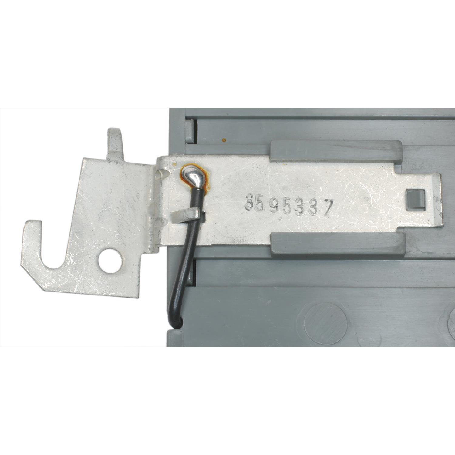 BWD R4112 Engine Cooling Fan Motor Relay product image 1 of 3