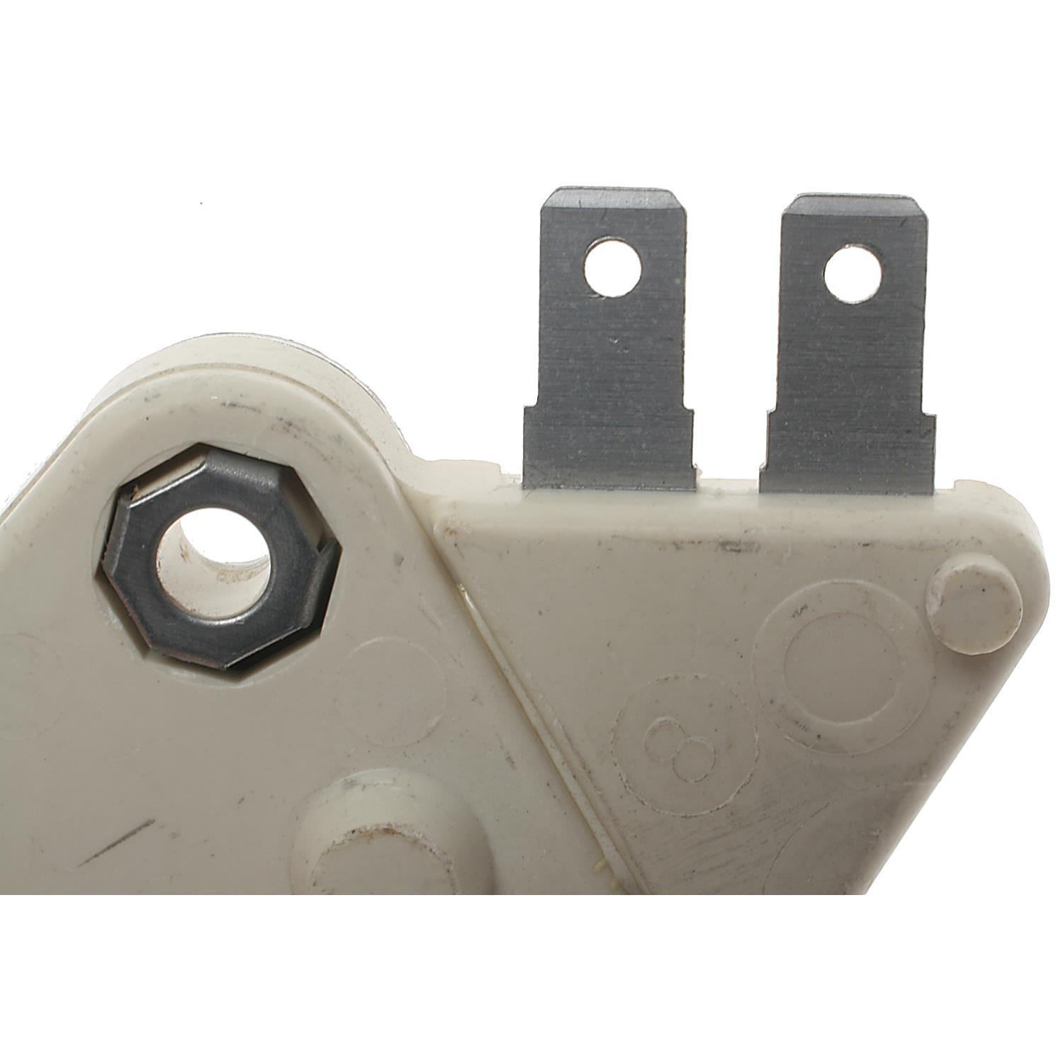 BWD R718 - Voltage Regulator BWD R718 Voltage Regulator product image 3 of 3