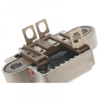 BWD R831 Voltage Regulator product image 3 of 3