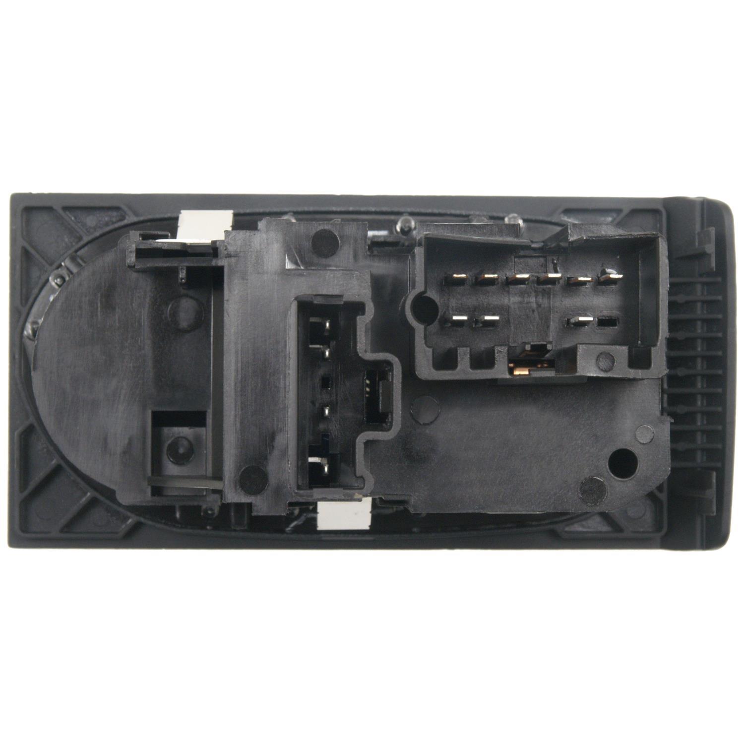 BWD S10018 - Headlight Switch BWD S10018 Headlight Switch product image 1 of 3
