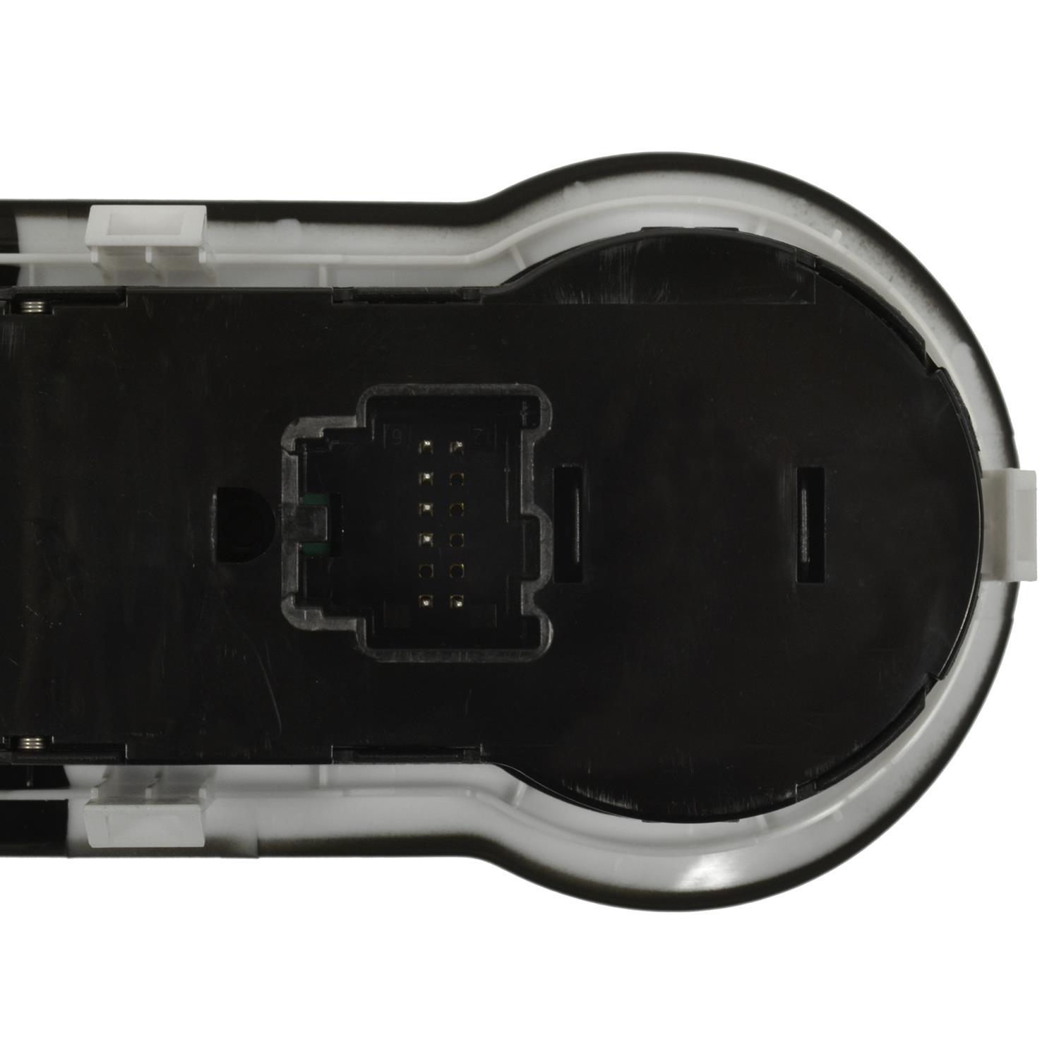 BWD S10474 - Headlight Switch BWD S10474 Fog Light Switch product image 1 of 3