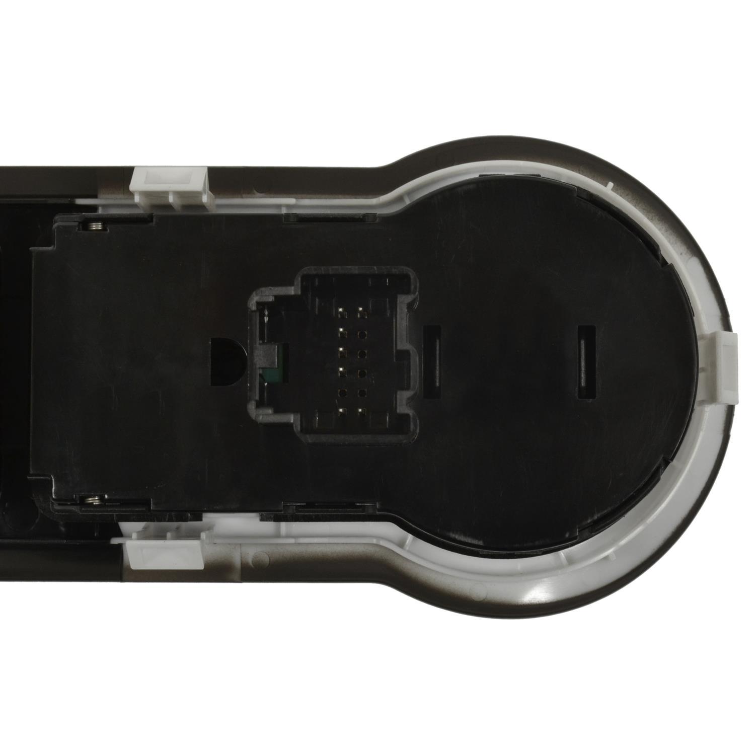 BWD S10477 - Headlight Switch BWD S10477 Fog Light Switch product image 1 of 3