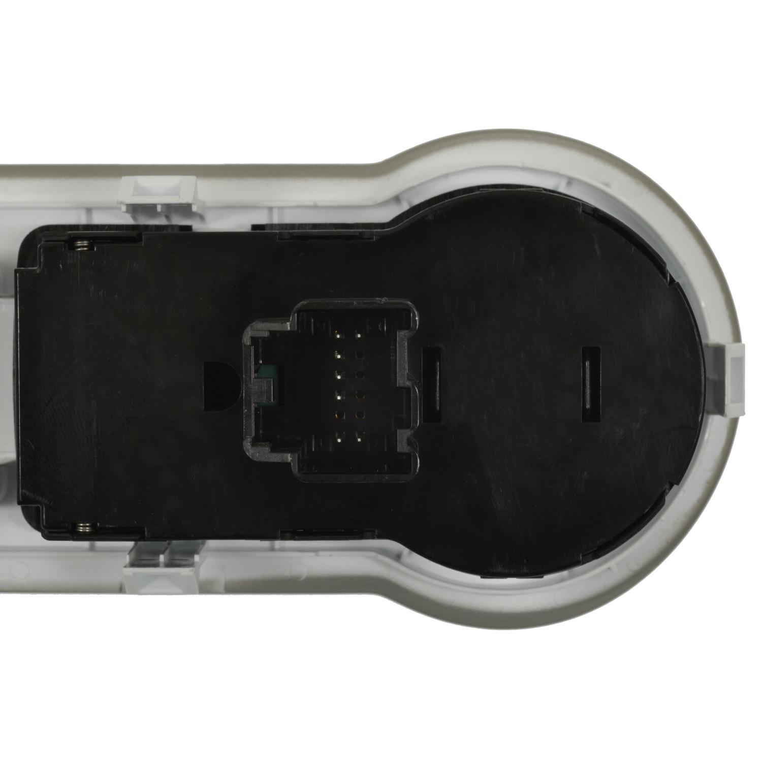 BWD S10479 - Headlight Switch BWD S10479 Fog Light Switch product image 1 of 3