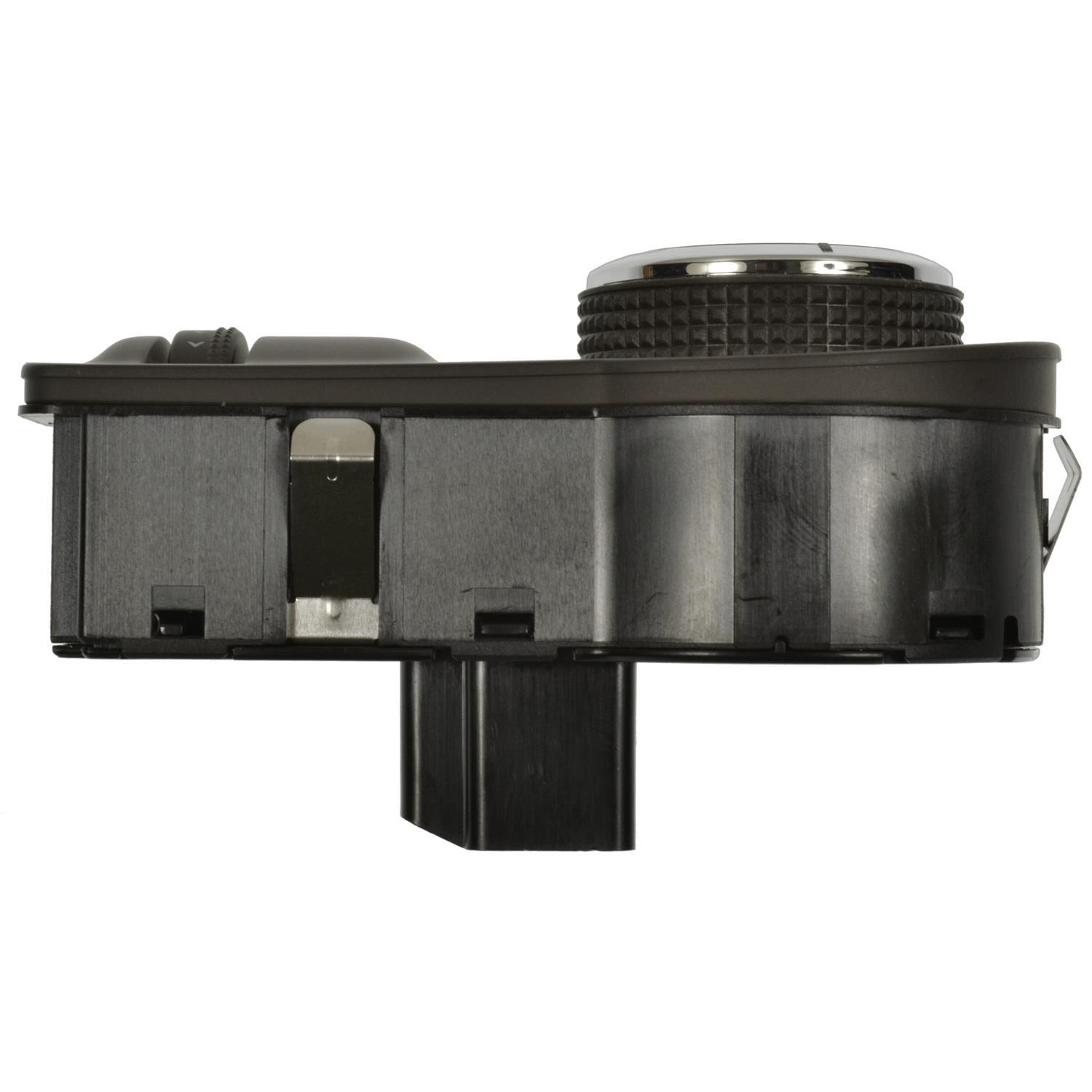 BWD S10526 - Headlight Switch BWD S10526 Fog Light Switch product image 3 of 3