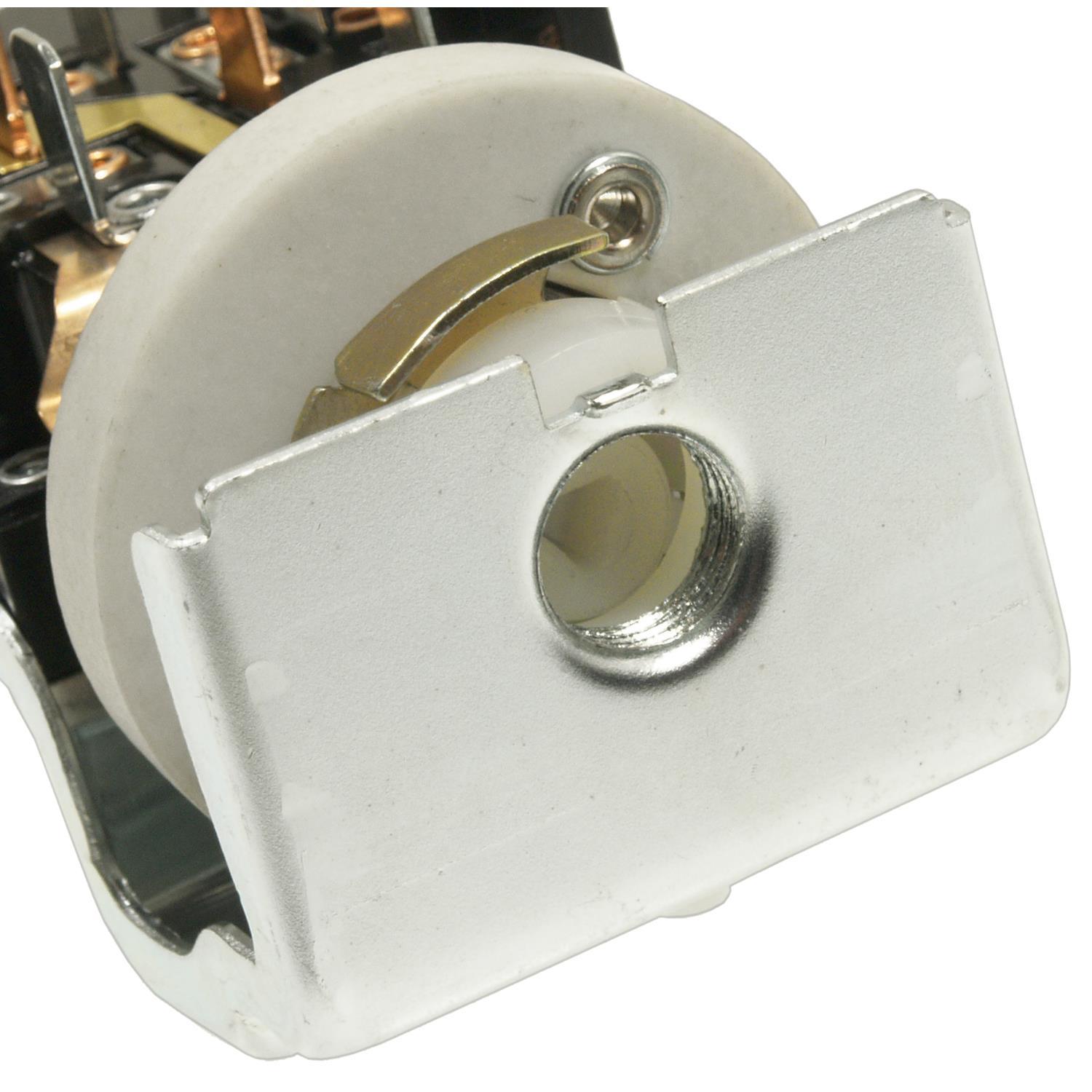 BWD S2261 - Headlight Switch BWD S2261 Headlight Switch product image 1 of 4