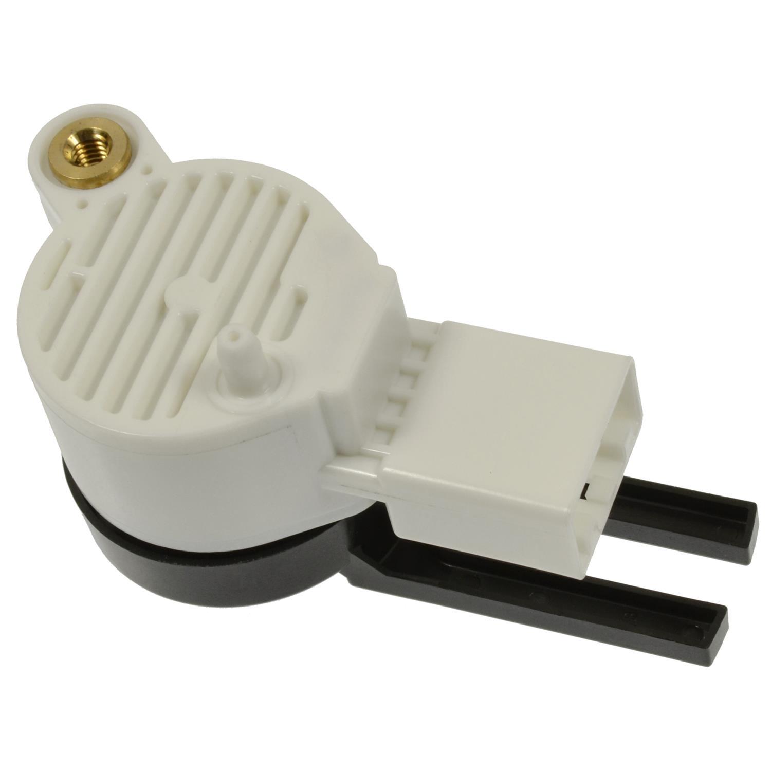 BWD S42058 - Brake Light Switch BWD S42058 Brake Light Switch product image 2 of 3