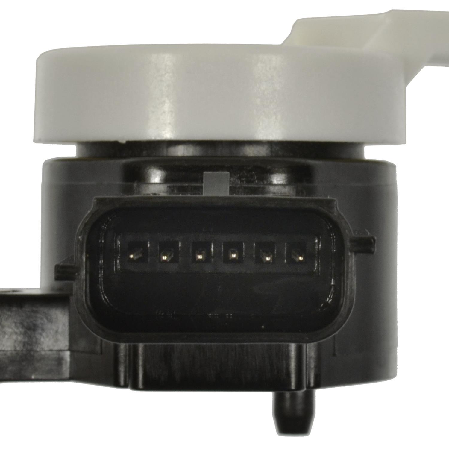 BWD S42072 - Brake Light Switch BWD S42072 Brake Light Switch product image 3 of 9