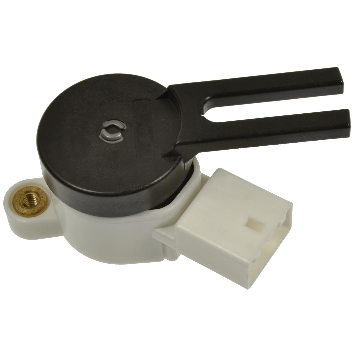BWD S42083 - Brake Light Switch BWD S42083 Brake Light Switch product image 2 of 3