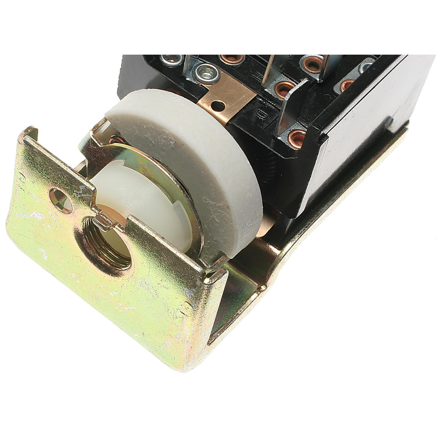 BWD S426 - Headlight Switch BWD S426 Headlight Switch product image 1 of 9