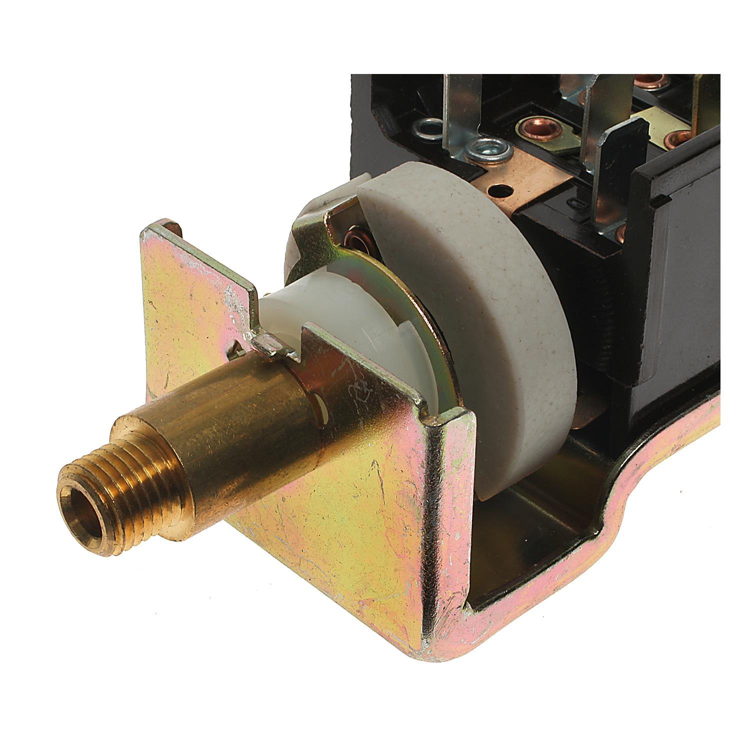 BWD S440 - Headlight Switch BWD S440 Headlight Switch product image 1 of 9