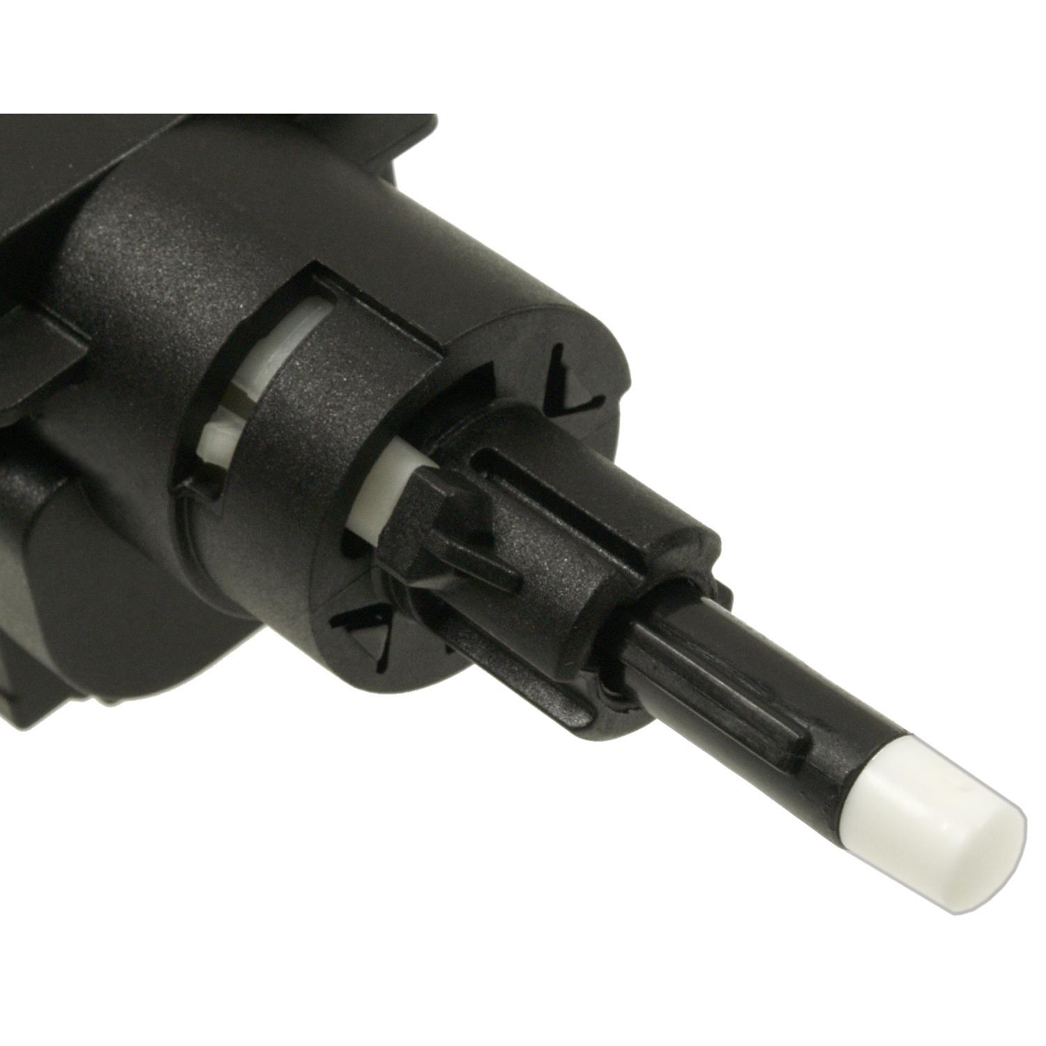 BWD S61207 - Brake Light Switch BWD S61207 Brake Light Switch product image 1 of 9