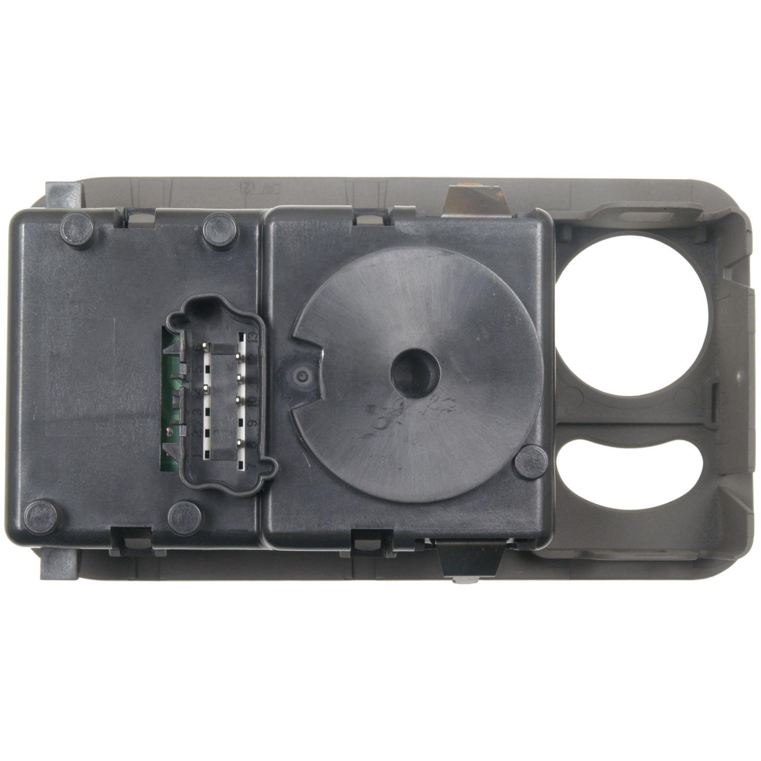 BWD S9961 - Headlight Switch BWD S9961 Headlight Switch product image 1 of 3