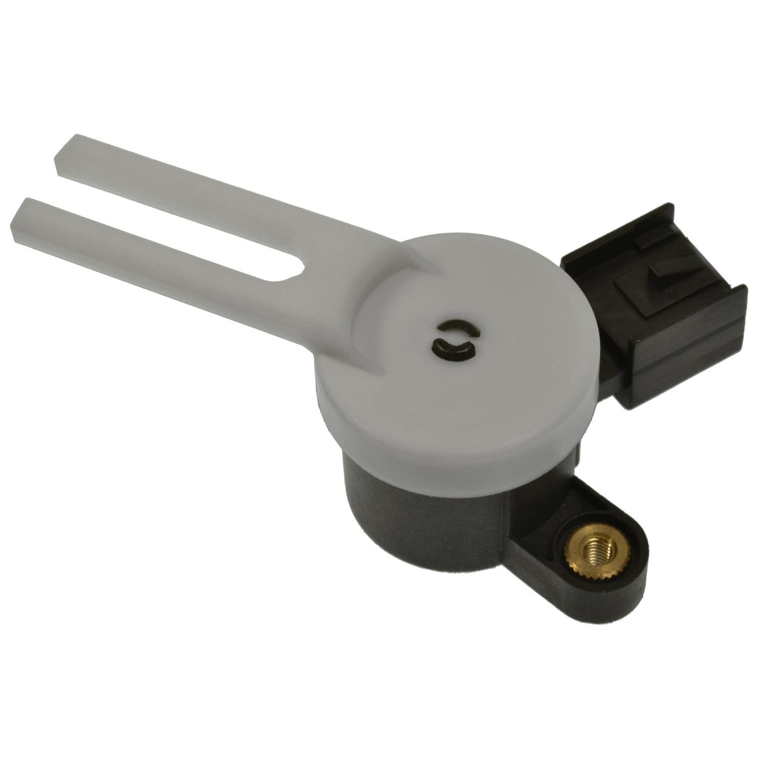 BWD SL2065 - Brake Light Switch BWD SL2065 Brake Light Switch product image 1 of 6